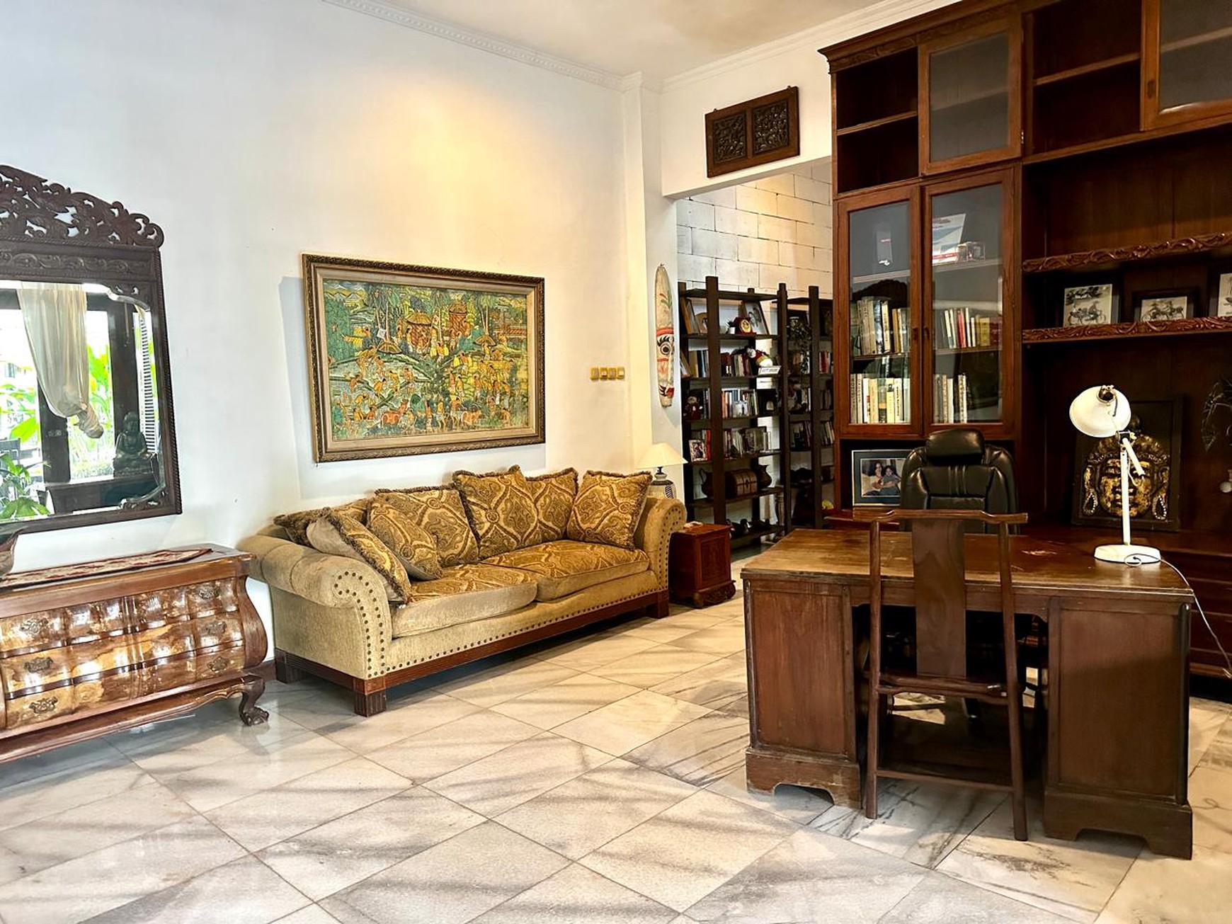Rumah Mewah Gaya Villa Hitung Tanah Bonus Bangunan Bagus Di Bali View Cirendeu, Ciputat