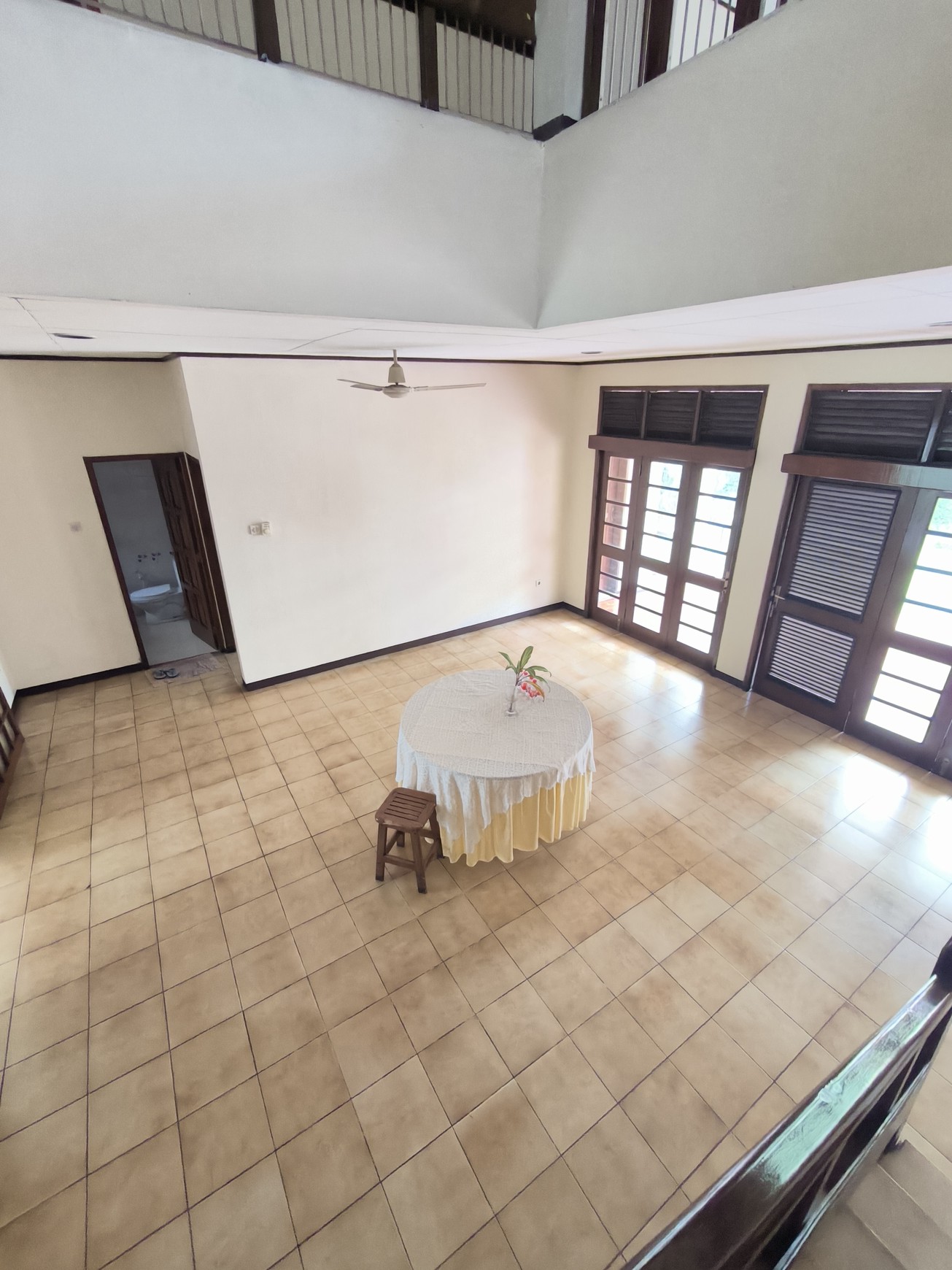 Rumah Terawat Siap Huni dalam komplek yang Tenang dan Asri di Bintaro Sektor 1