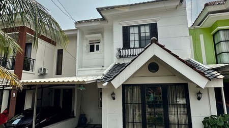Dijual Rumah Nyaman dan Strategis di Cirendeu - Siap Huni