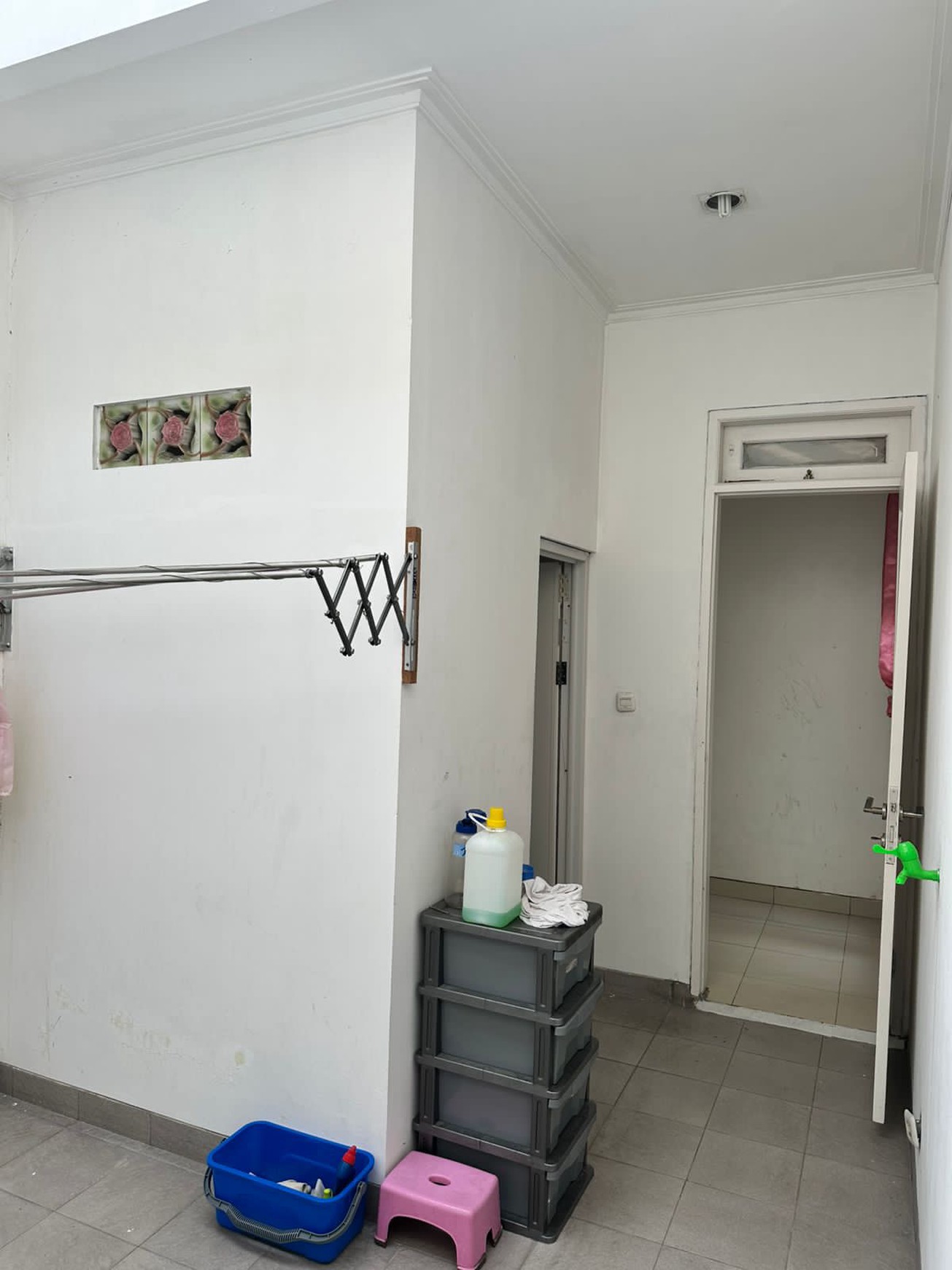 Dijual Rumah Nyaman dan Strategis di Cirendeu - Siap Huni