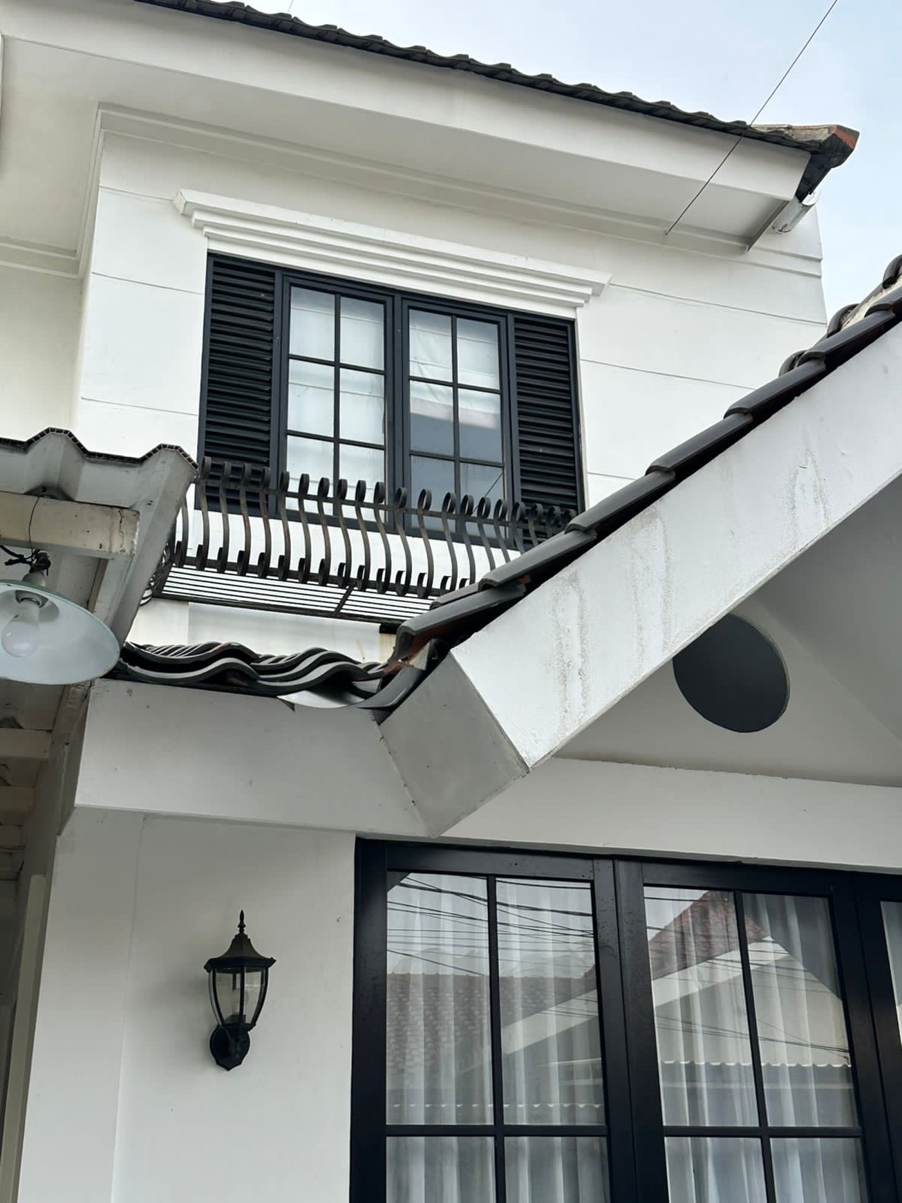 Dijual Rumah Nyaman dan Strategis di Cirendeu - Siap Huni