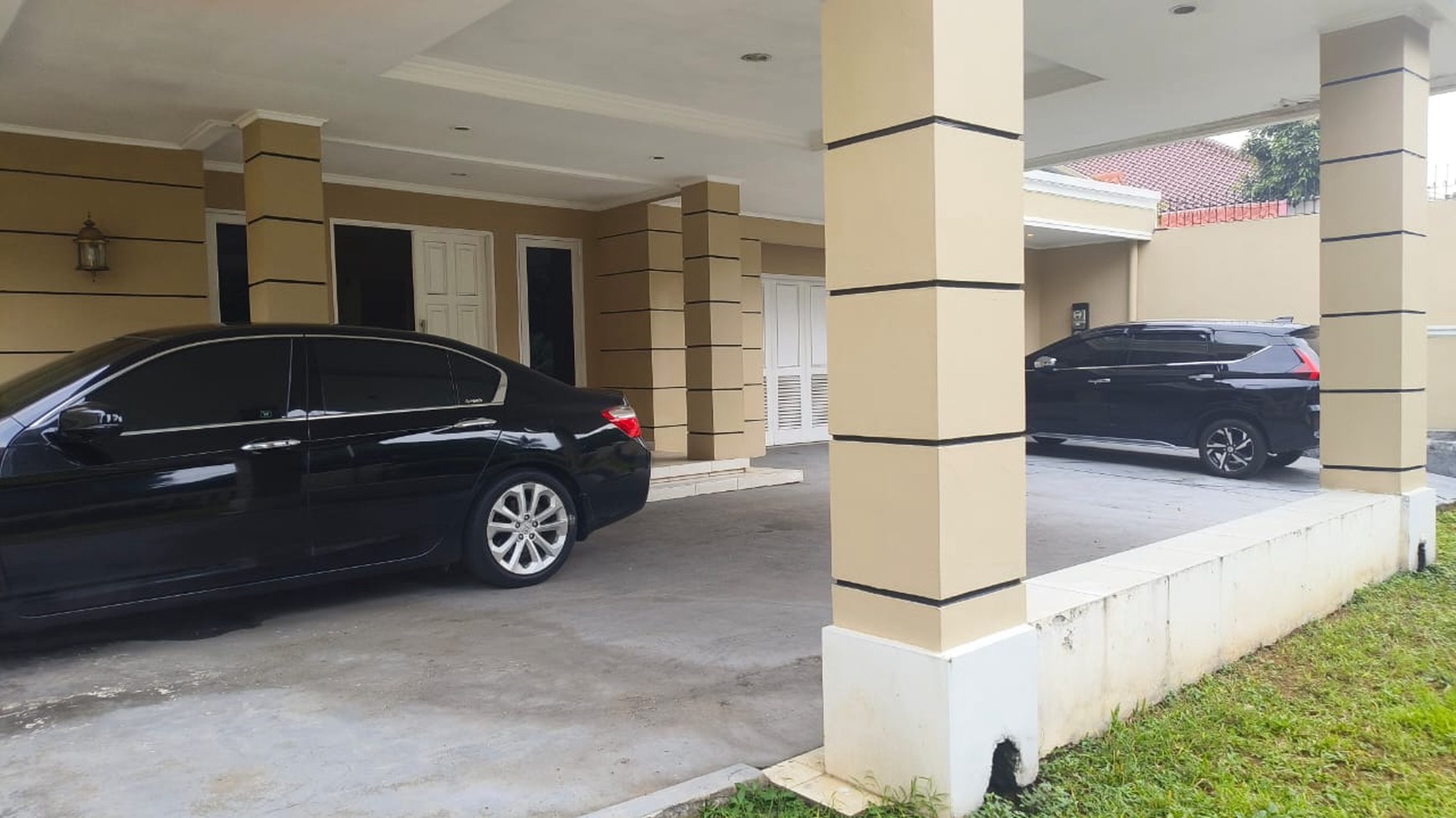 Disewakan Rumah untuk Usaha / Klinik - Lokasi Strategis di Pondok Indah