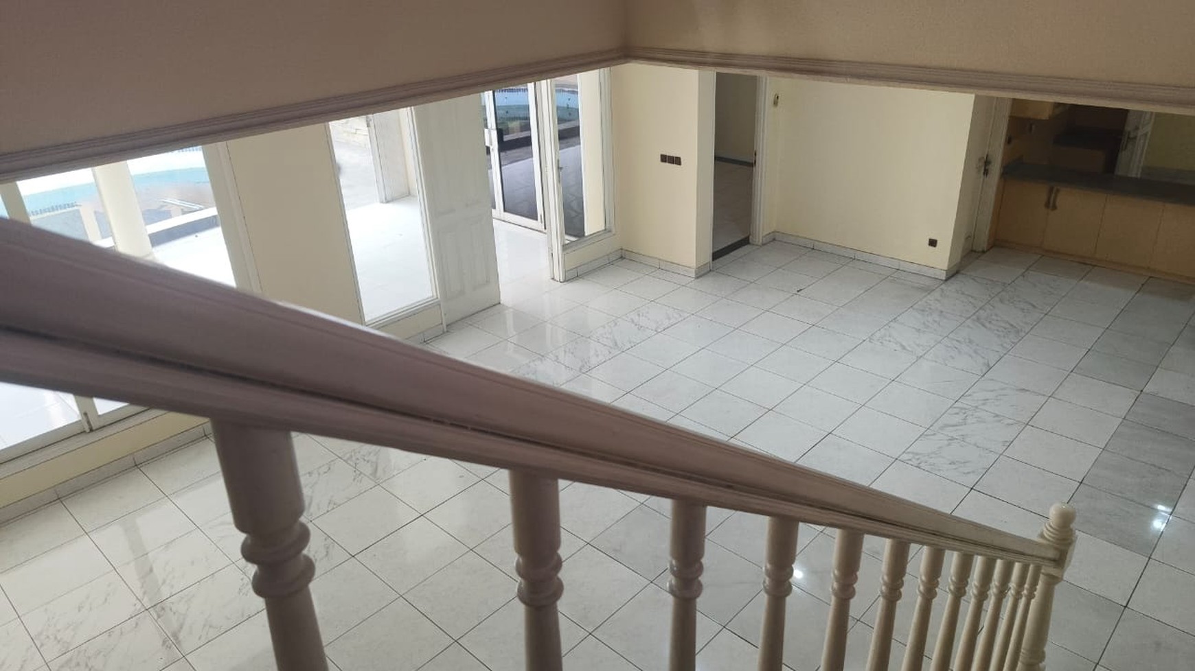 Disewakan Rumah untuk Usaha / Klinik - Lokasi Strategis di Pondok Indah