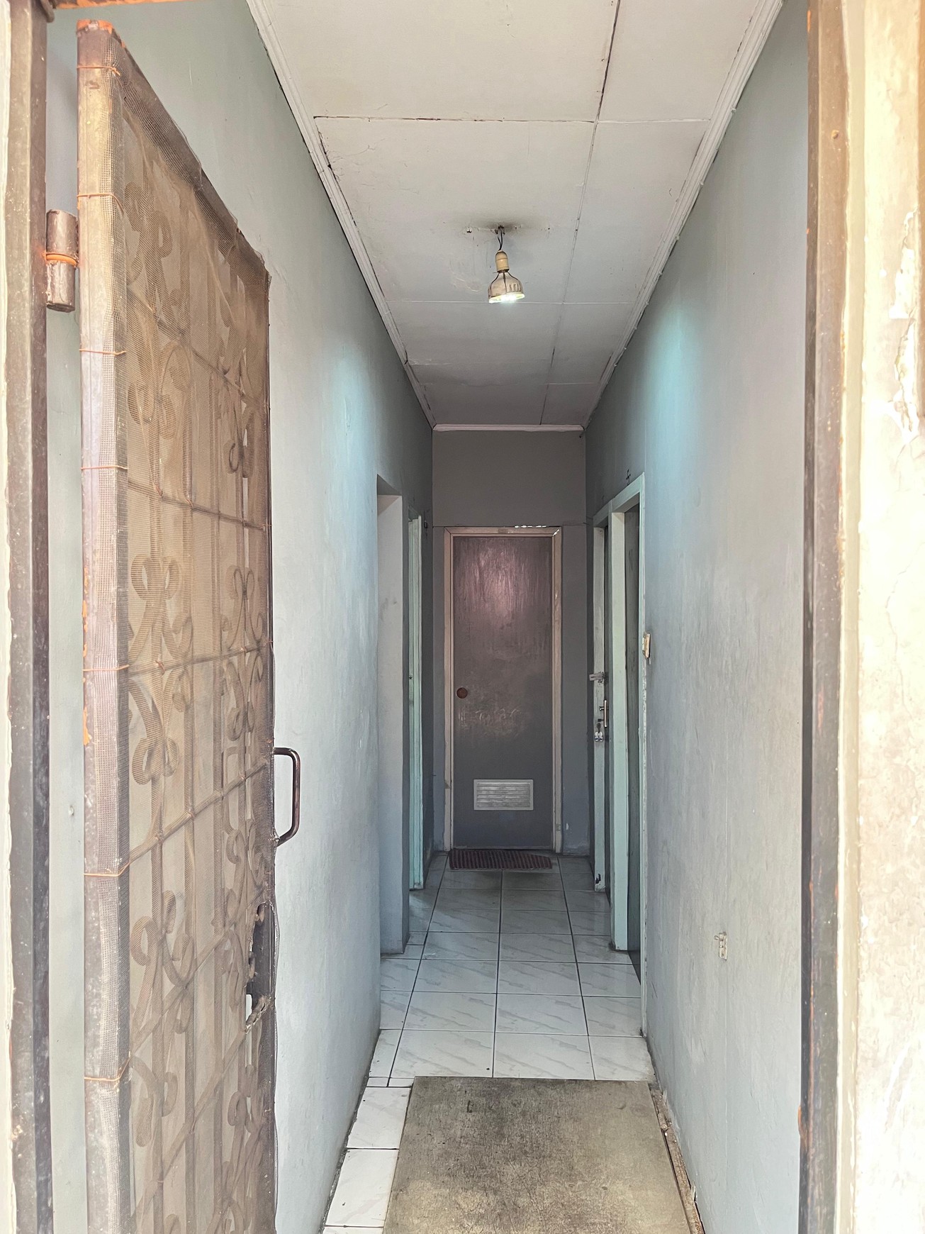 Dijual Rumah Usaha dan Kos Kosan - Lokasi Super Strategis di Raya Ciputat Pondok Pinang