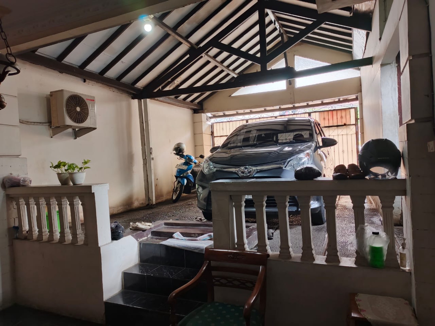 Dijual Rumah Usaha dan Kos Kosan - Lokasi Super Strategis di Raya Ciputat Pondok Pinang