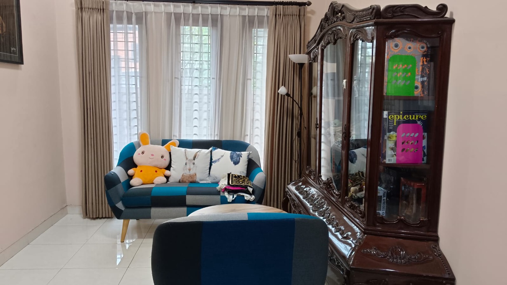  Dijual  Rumah Hook,di Cinere