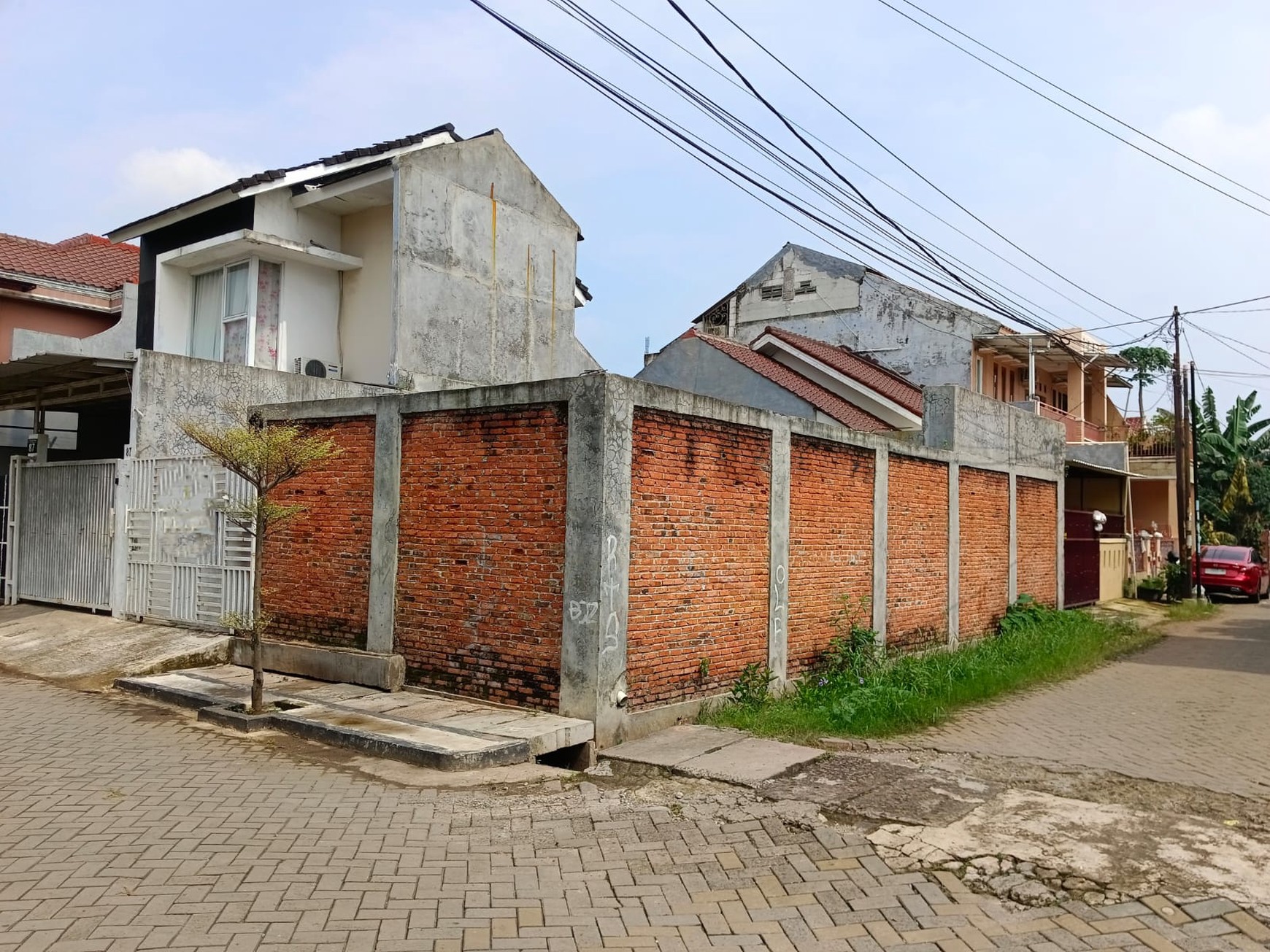 Dijual Tanah ( sudah dipagar ) di Komplek Pajak Bintaro