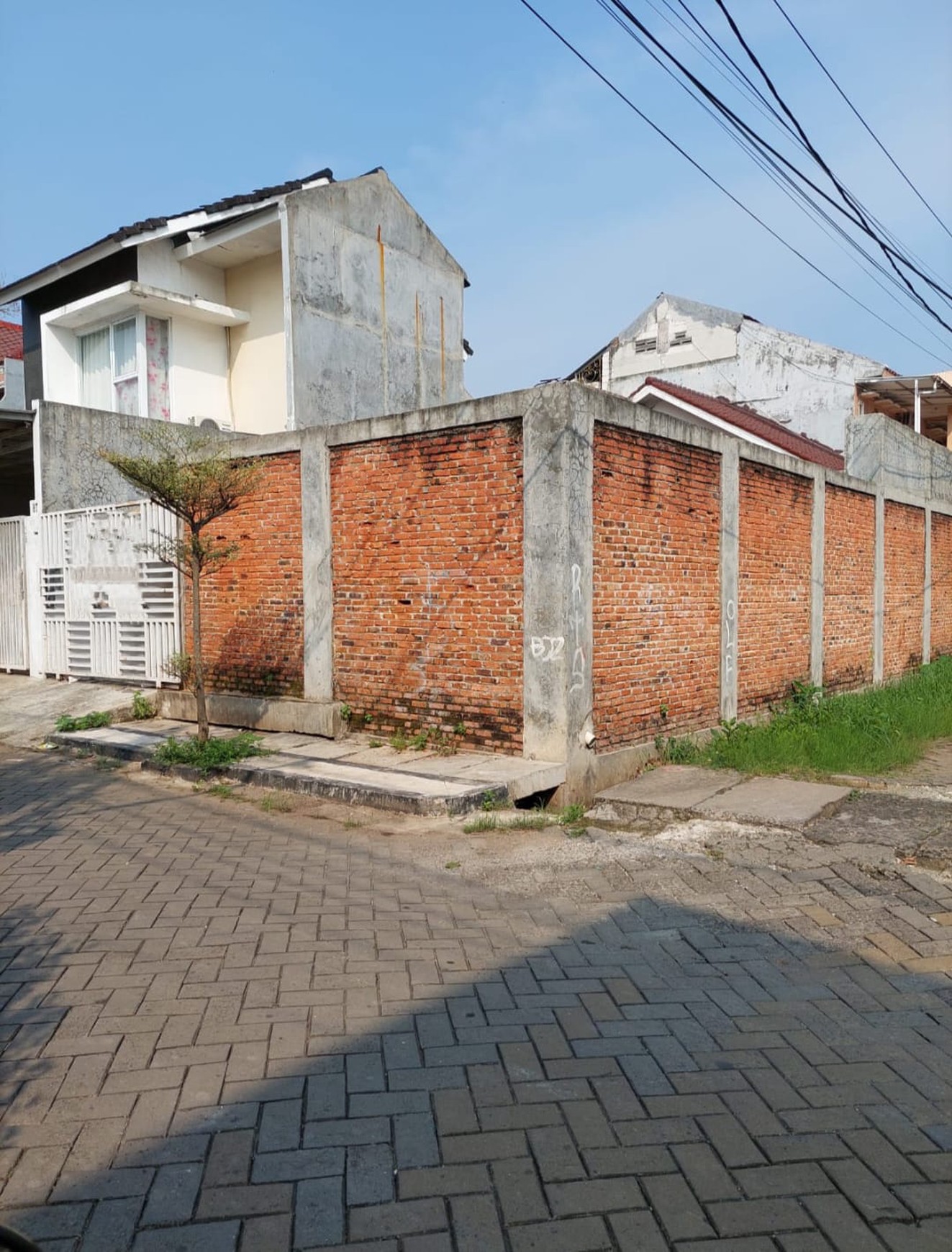 Dijual Tanah ( sudah dipagar ) di Komplek Pajak Bintaro