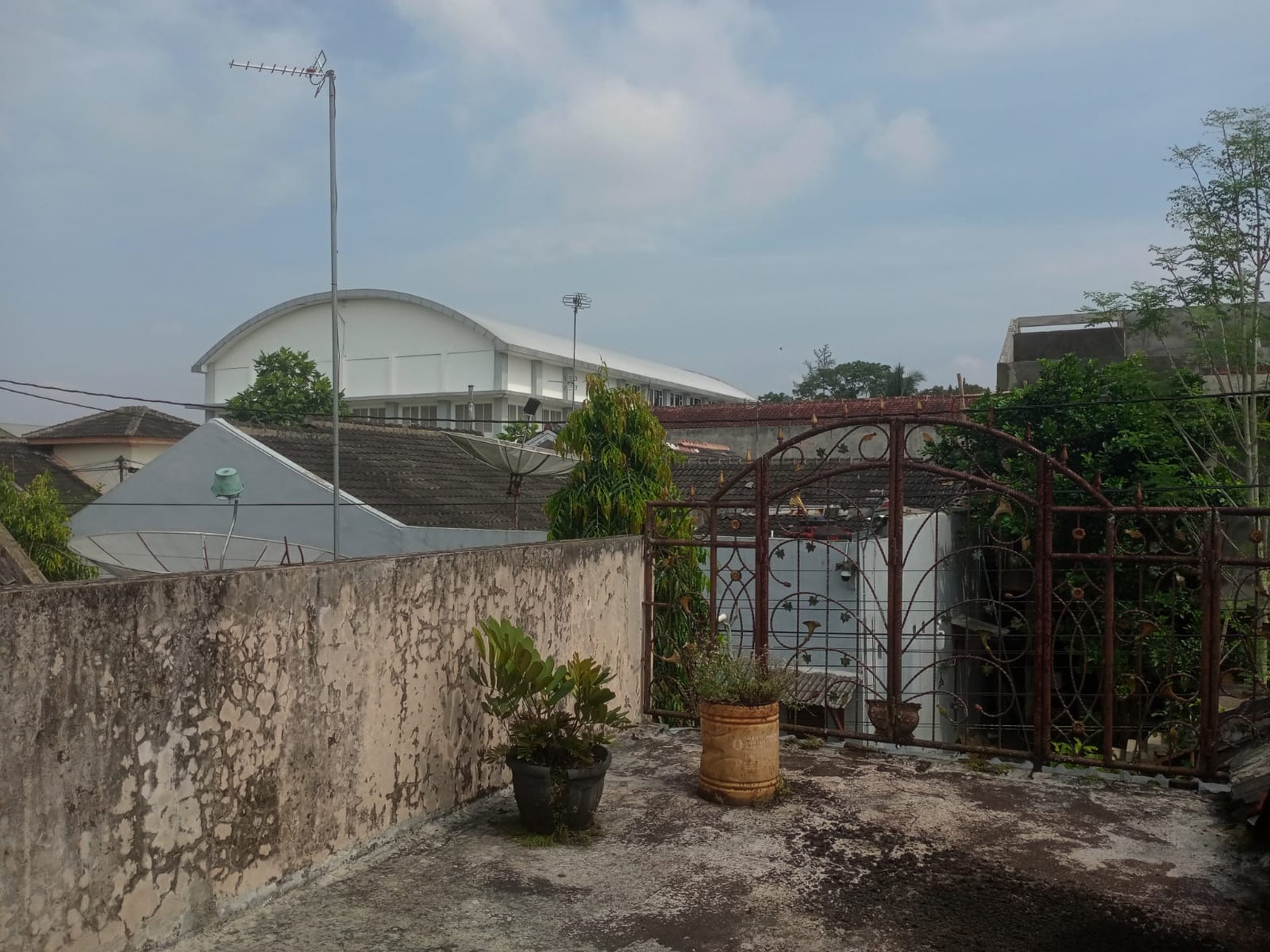 Rumah Dalam Perum Banjar Permai Lokasi Dekat SMA Taruna Nusantara Magelang