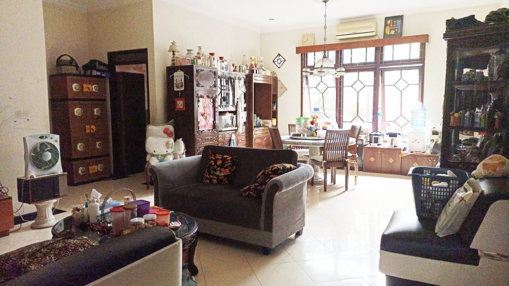 Dijual Rumah Siap Huni di Manyar Indah - Lokasi Strategis, Harga Nego!