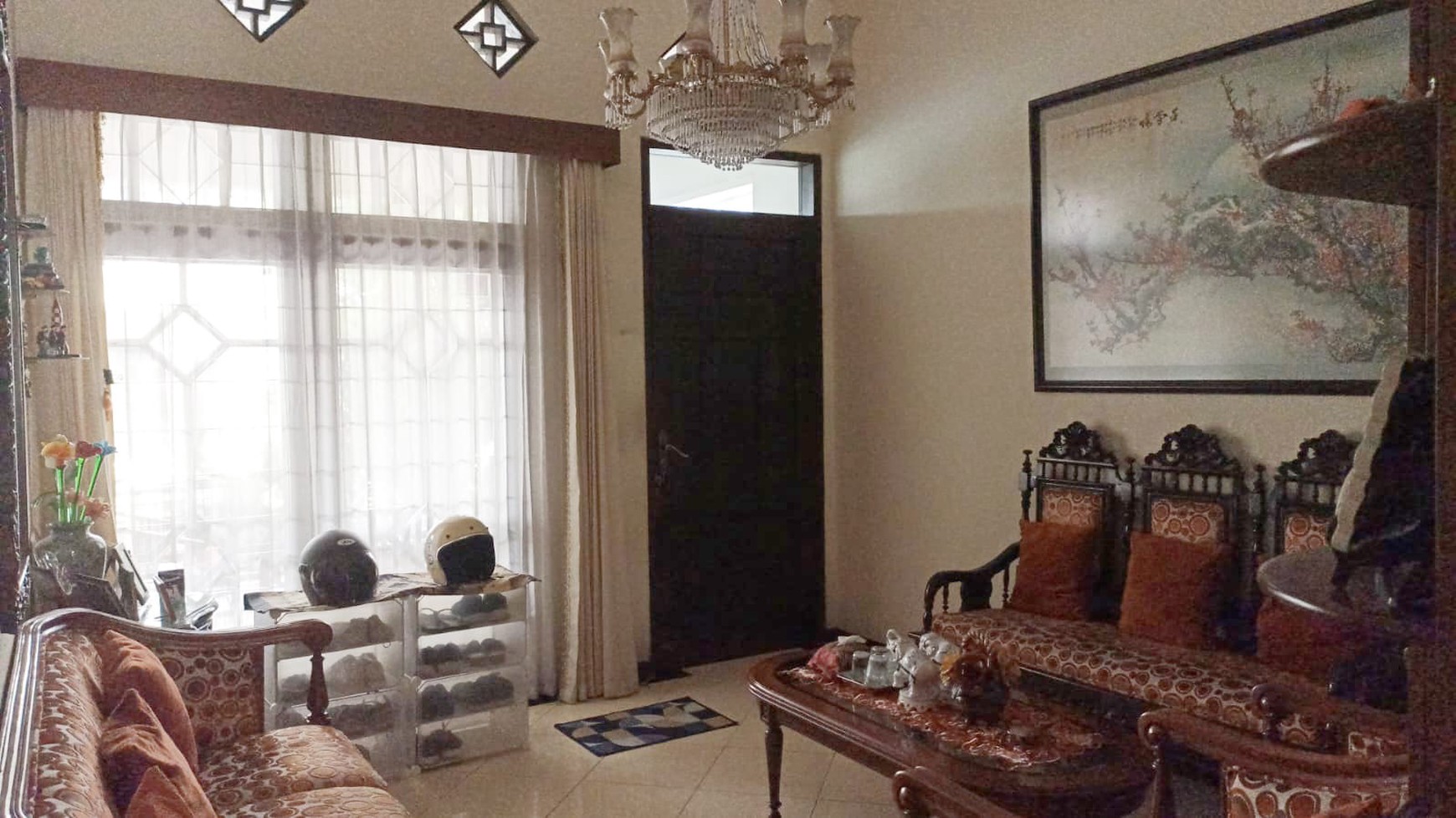 Dijual Rumah Siap Huni di Manyar Indah - Lokasi Strategis, Harga Nego!