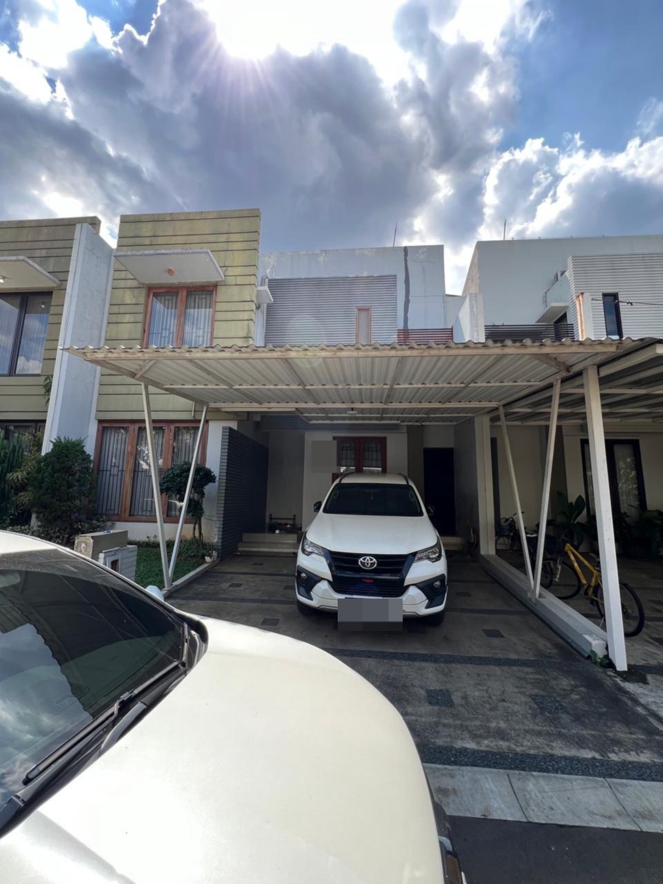 Rumah Bagus Di Green Wood Town House Pondok Ranji Tangerang Selatan