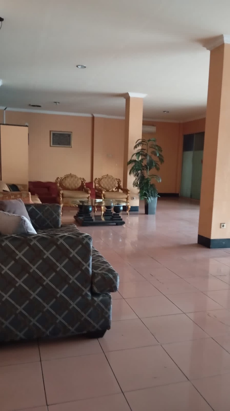 Gedung Perkantoran 4 Lantai di Warung Buncit Siap Pakai