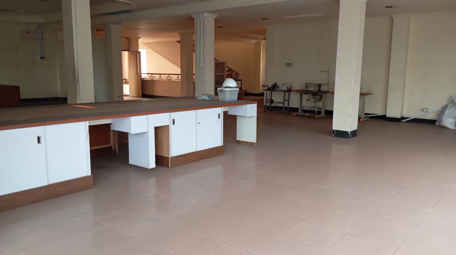 Gedung Perkantoran 4 Lantai di Warung Buncit Siap Pakai