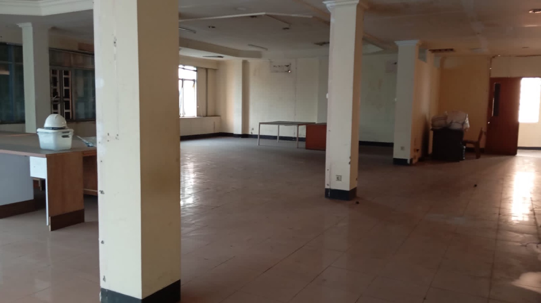 Gedung Perkantoran 4 Lantai di Warung Buncit Siap Pakai