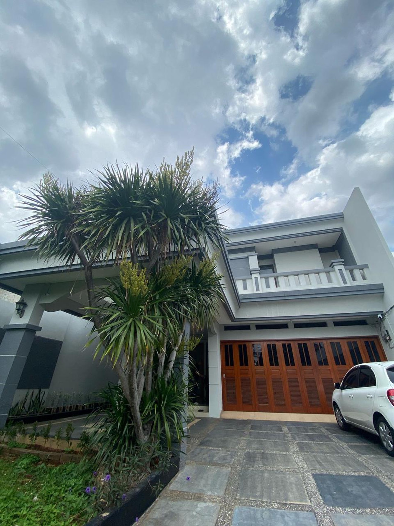 Cipete gaharu luas 497 rumah dengan halaman luas