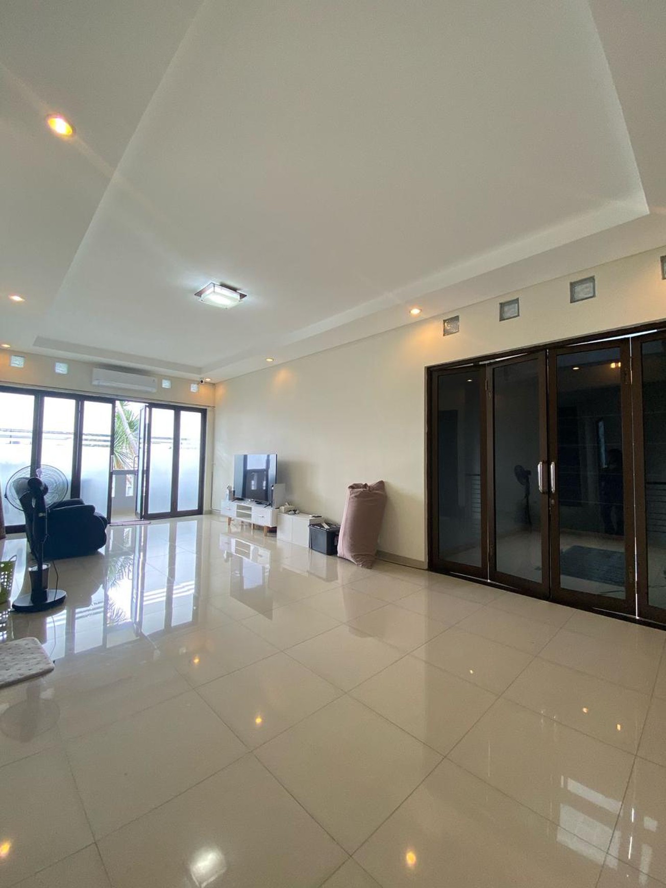 Cipete gaharu luas 497 rumah dengan halaman luas