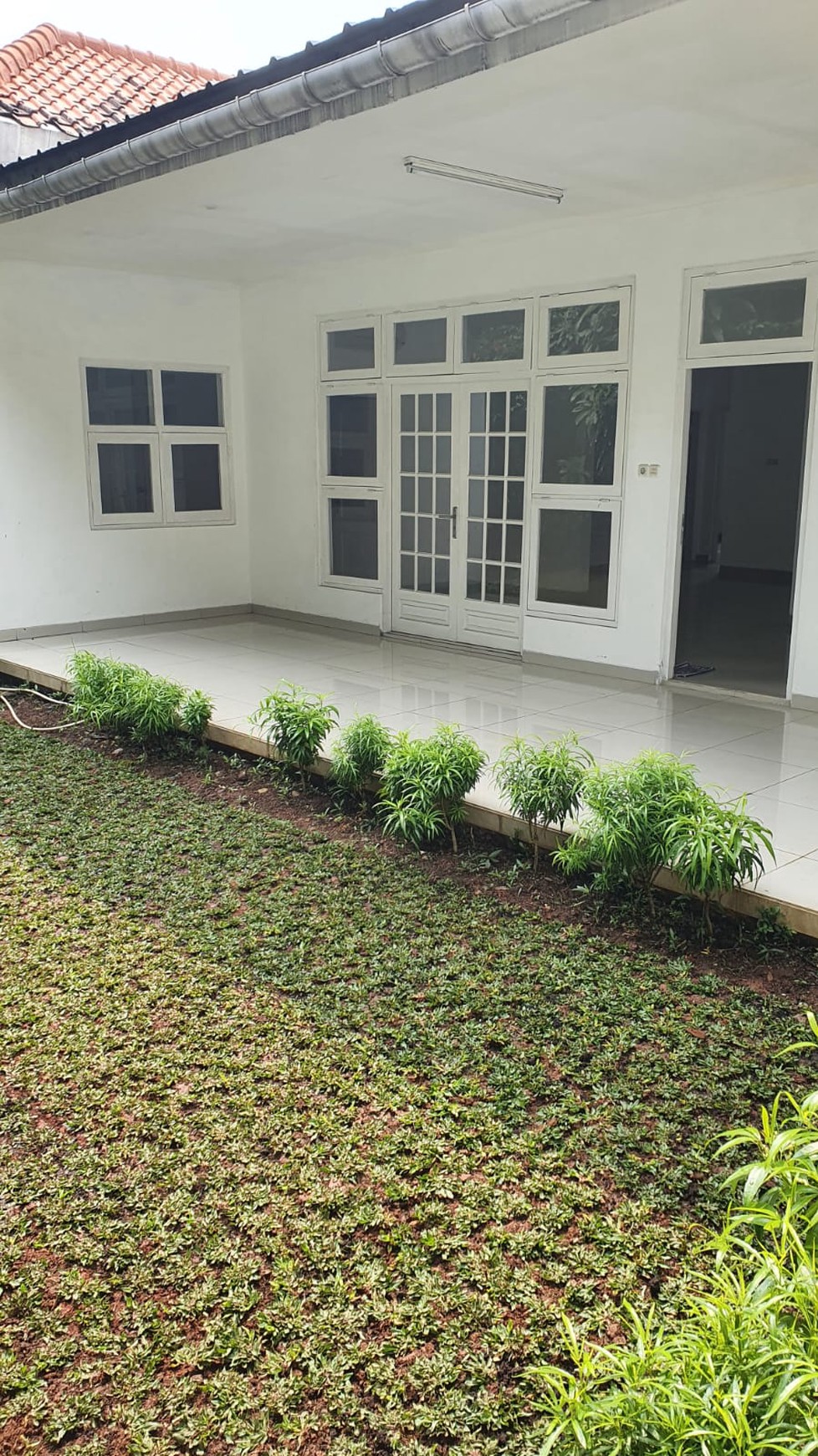 Rumah Mewah di Cipete Luas 670m2 Halaman Belakang Luas