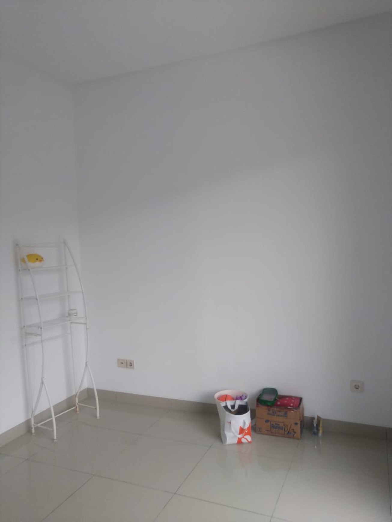 Flash Sale. Rumah bagus Residence One, Serpong