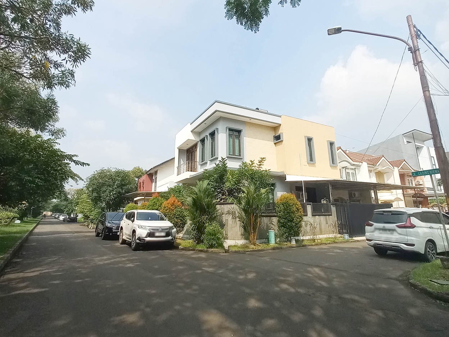 Rumah Gading Nirwana, Kelapa Gading