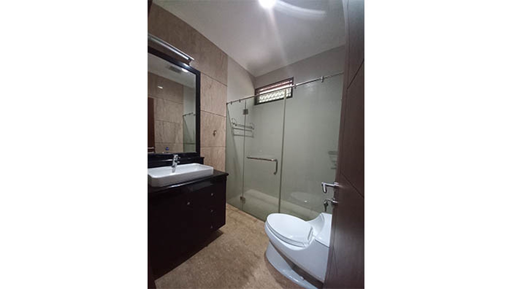 Rumah Gading Nirwana, Kelapa Gading