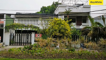 Dijual Rumah 2 lantai di Tenggilis Mejoyo Surabaya