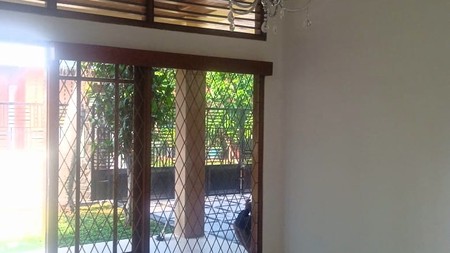 Dijual Rumah Elegan Dekat Gerbang Tol Kukusan dan Kampus UI Depok 