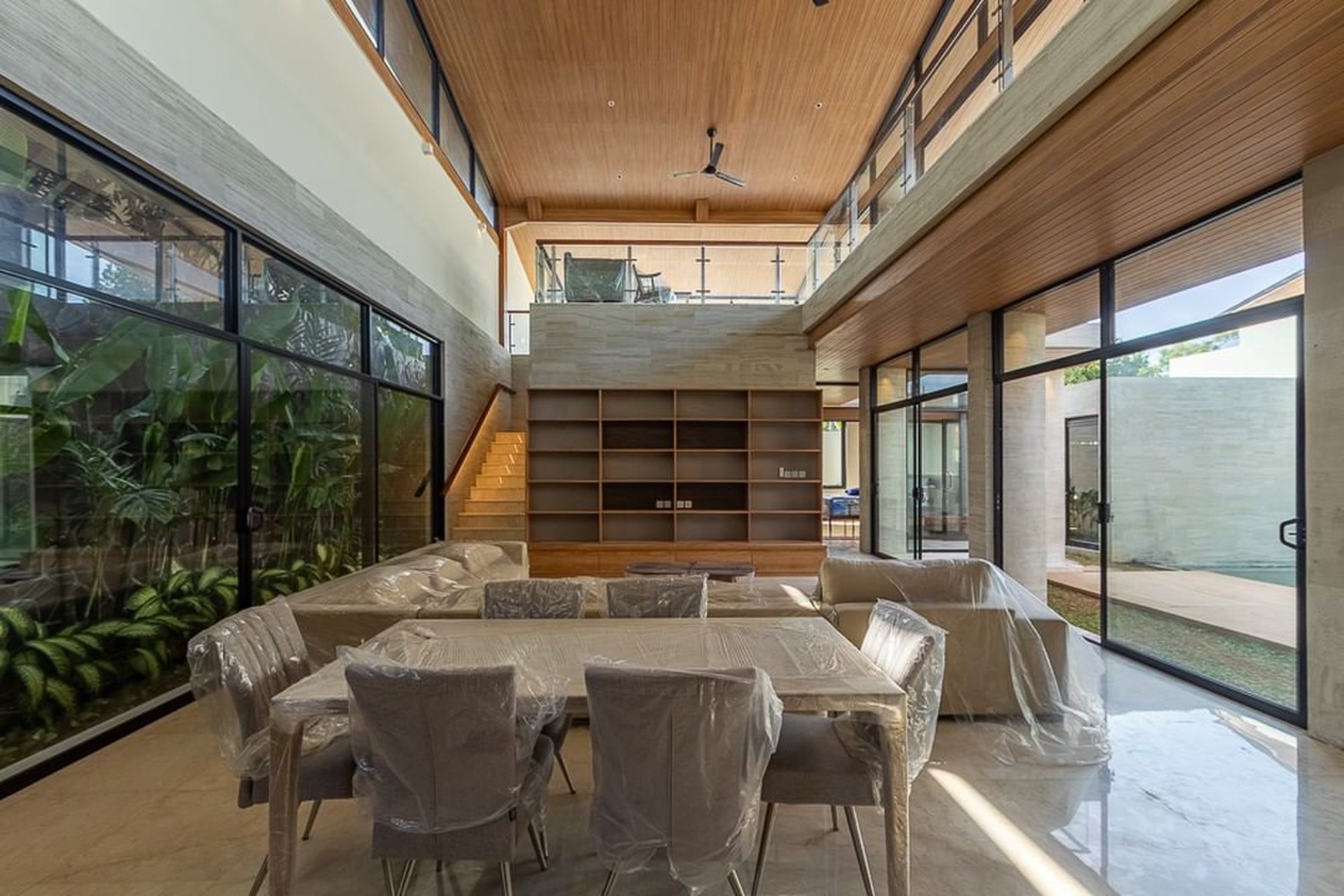 Freehold - Luxury Living in Sanur - Fully Furnished Villa Just Minutes from the Beach, Bali