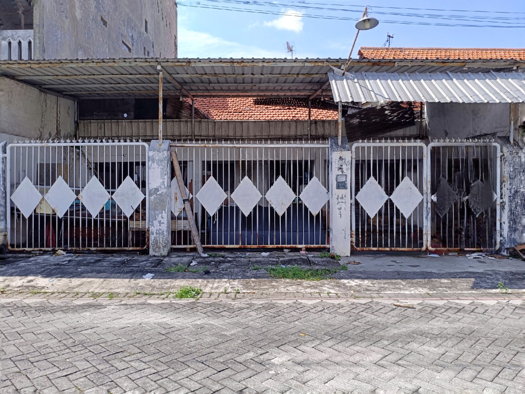 Dijual Rumah Hitung Tanah Rungkut Dekat Ubaya | Ray White Merr