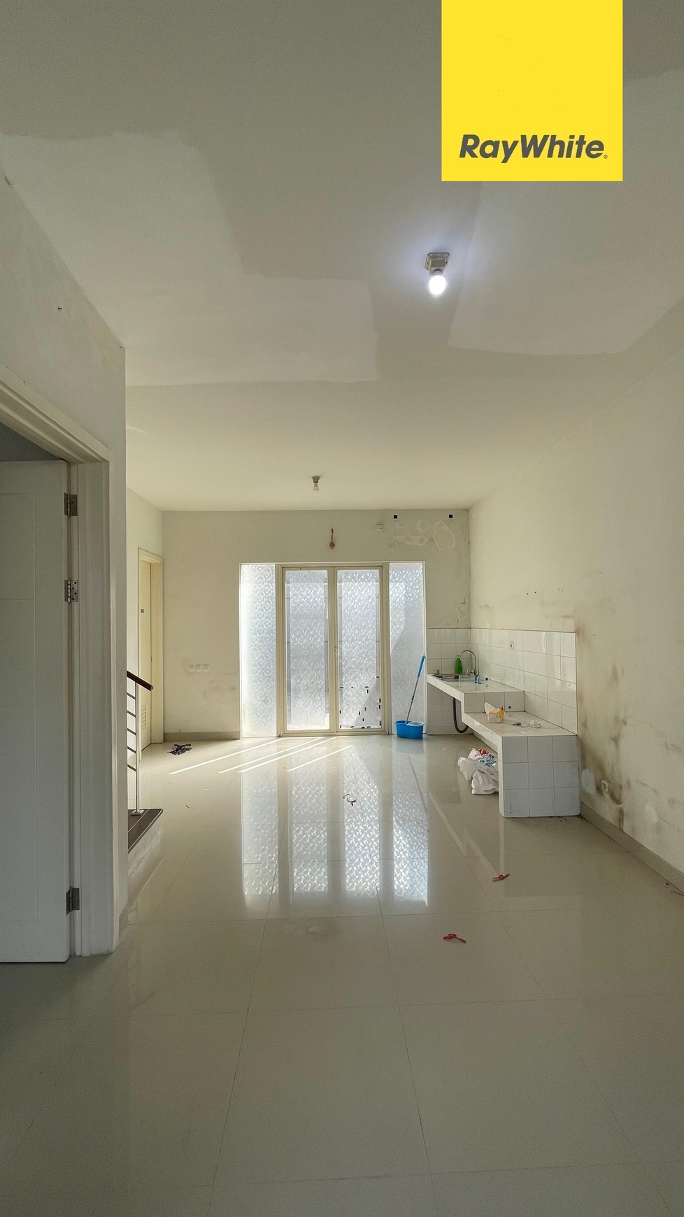 Disewakan Rumah Di Grand Harvest Surabaya