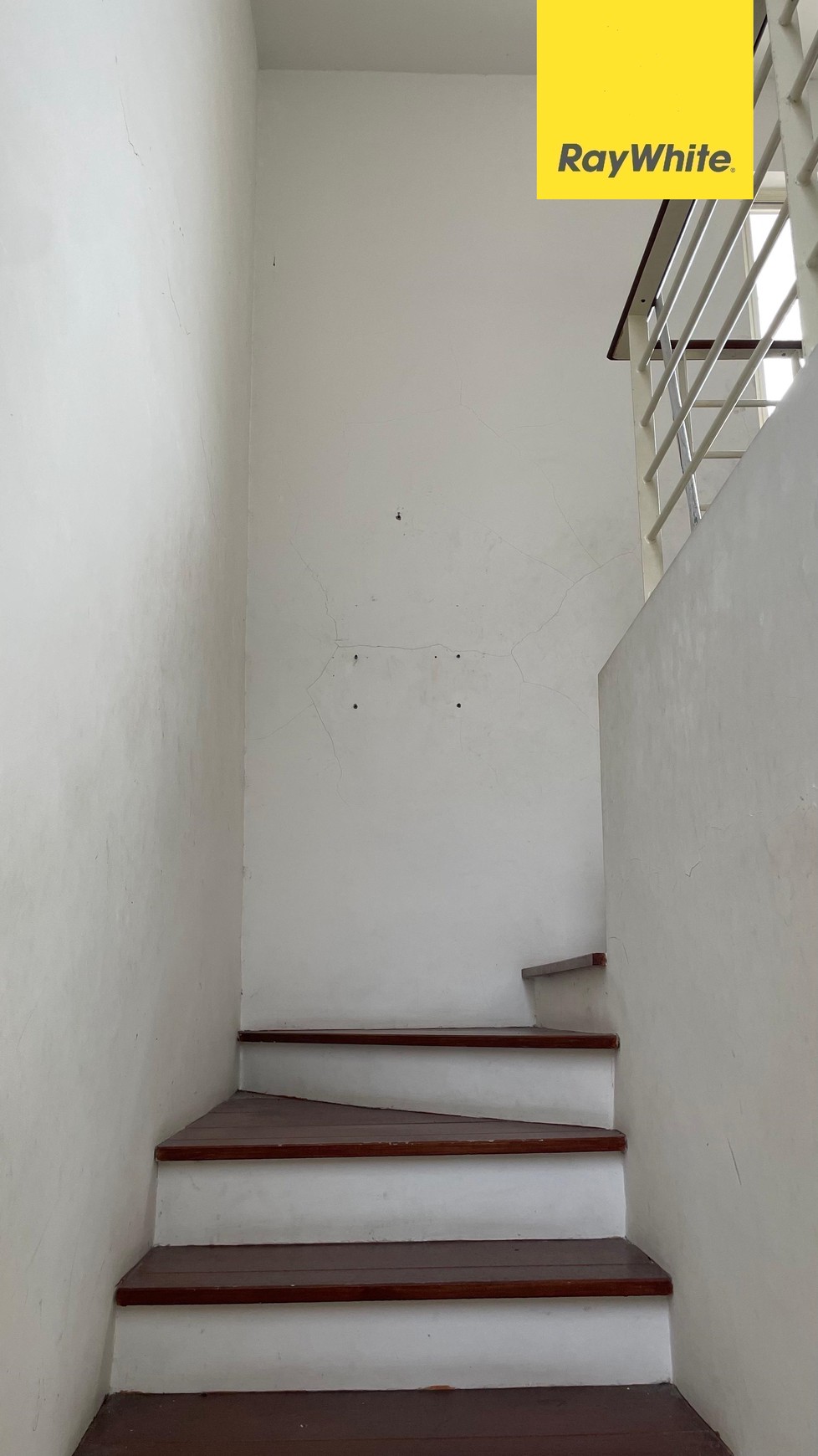Disewakan Rumah Di Grand Harvest Surabaya