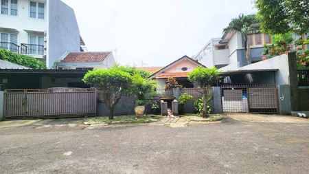 Rumah Lama sangat Asri dan Nyaman di Komplek Perdatam - Pancoran Jakarta Selatan