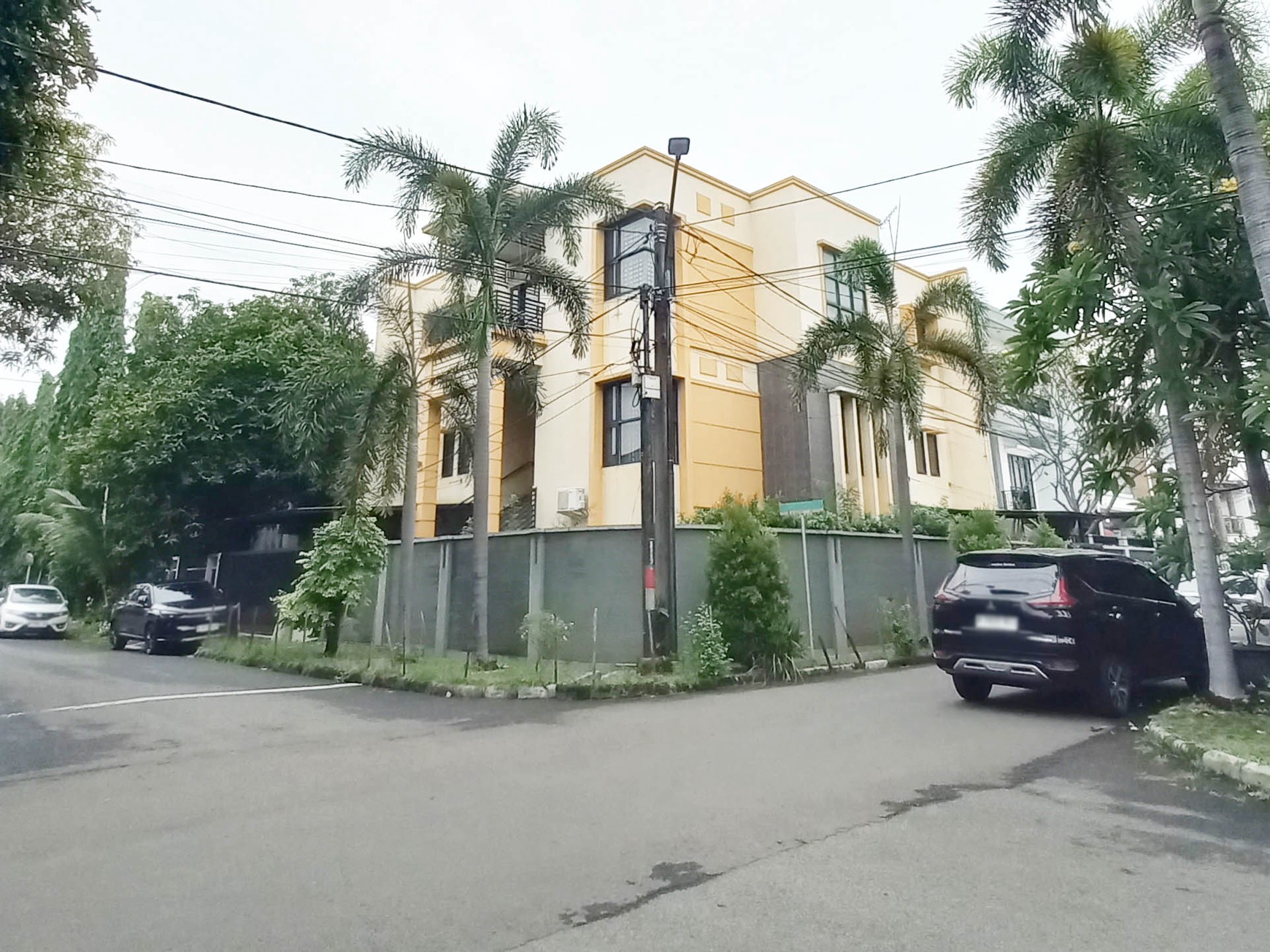Rumah Gading Kirana Barat, Kelapa Gading