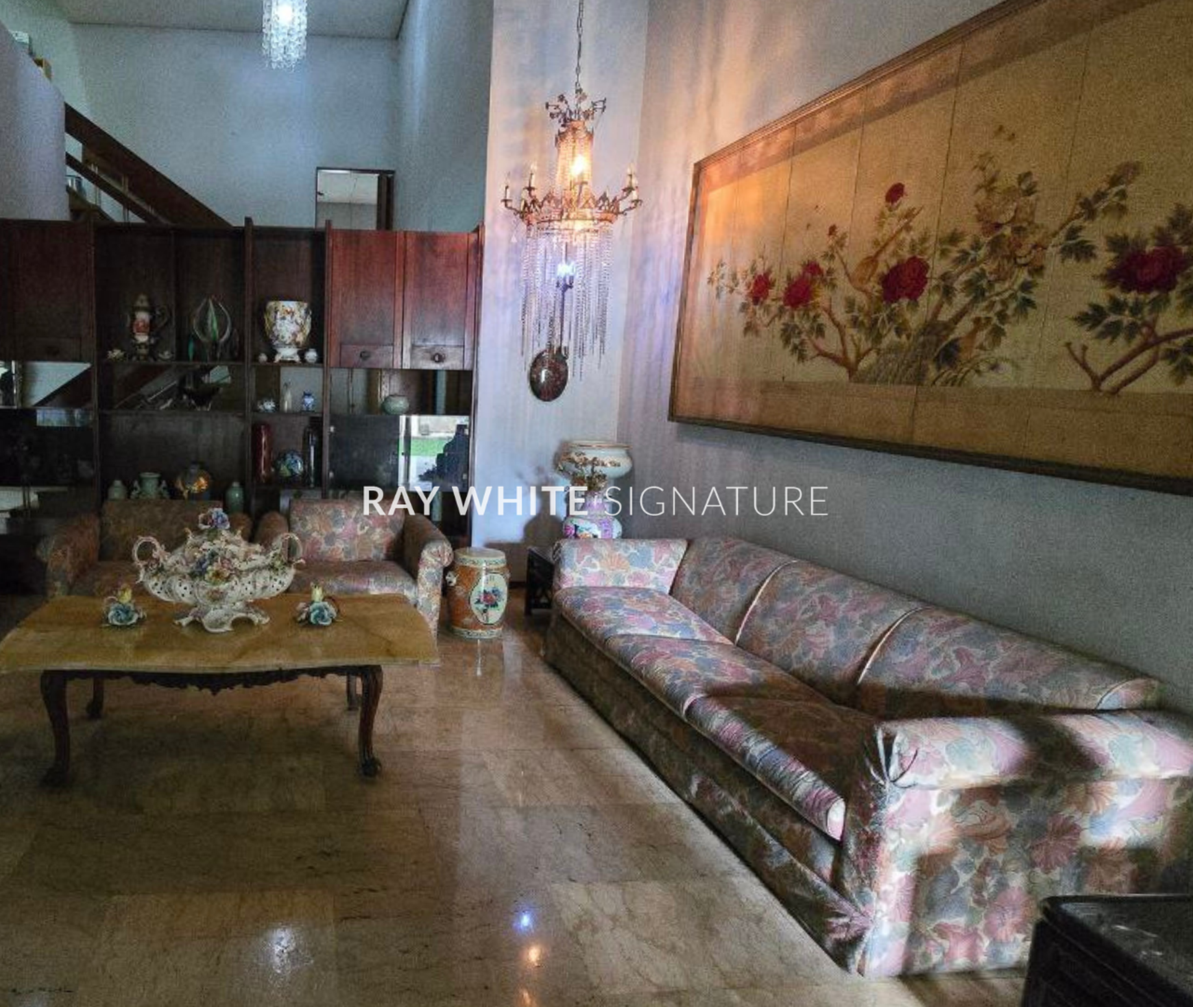 Dijual Rumah lama Depan Taman Area Prime di Kebayoran Baru