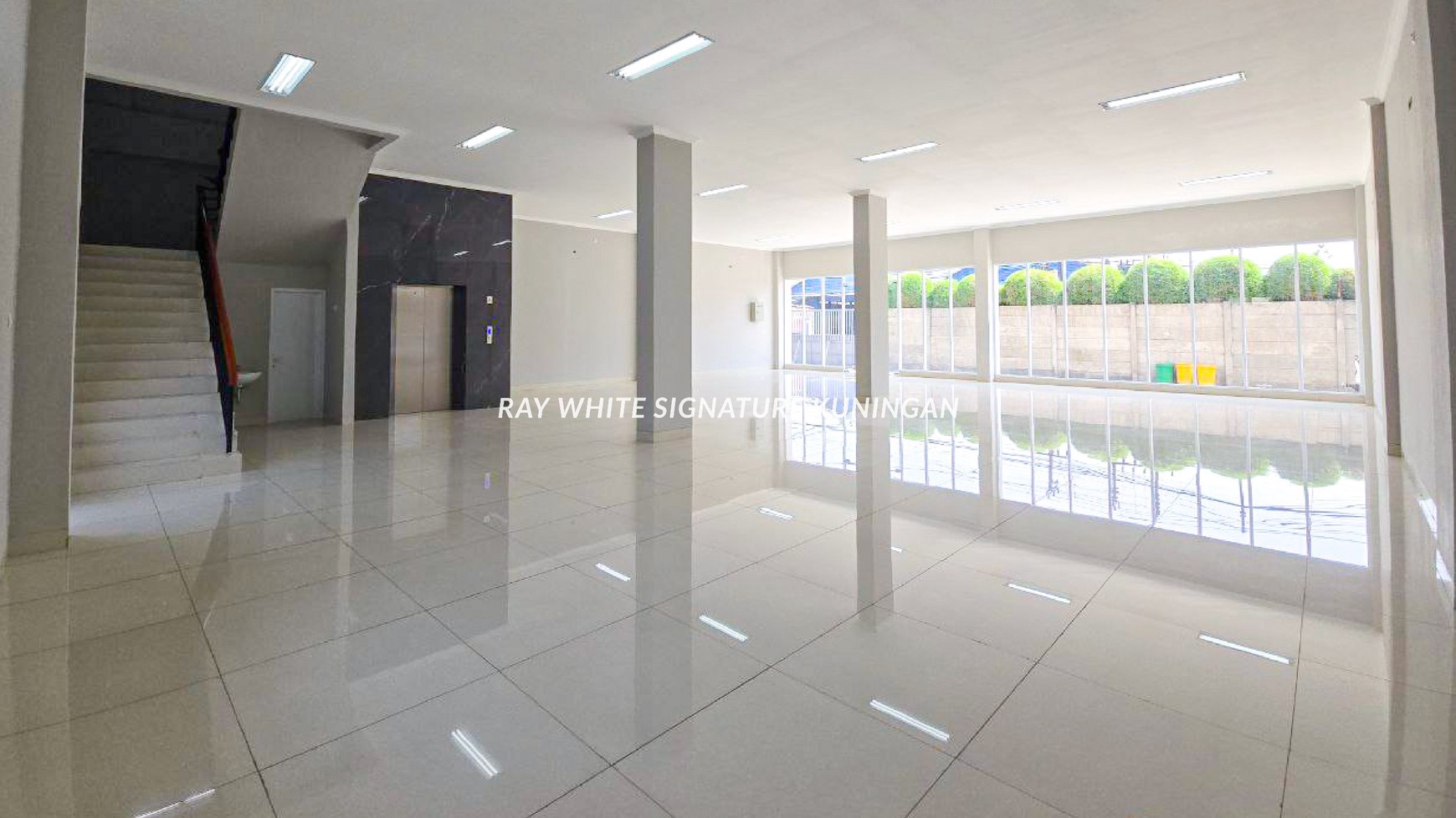 Disewakan Perkantoran Baru Renovasi Di Pergudangan Citeureup Bogor