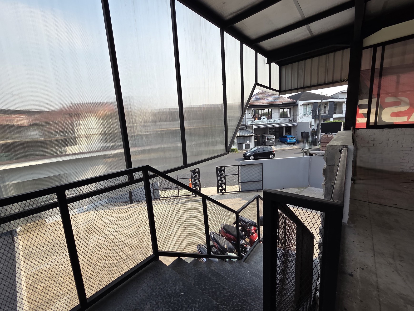 Retail space untuk usaha sport Club di Bintaro