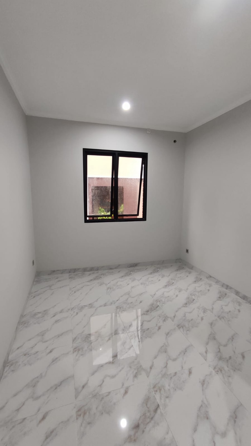 Rumah Brand New, Di Jurang Mangu.