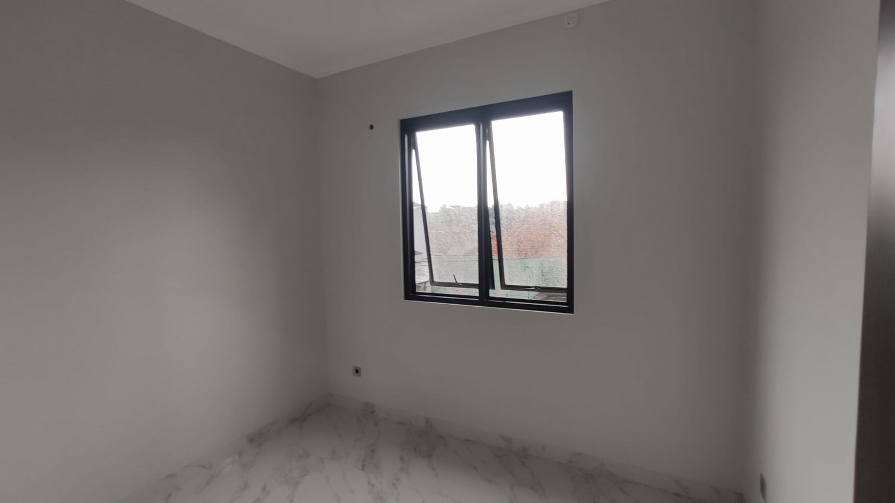 Rumah Brand New, Di Jurang Mangu.