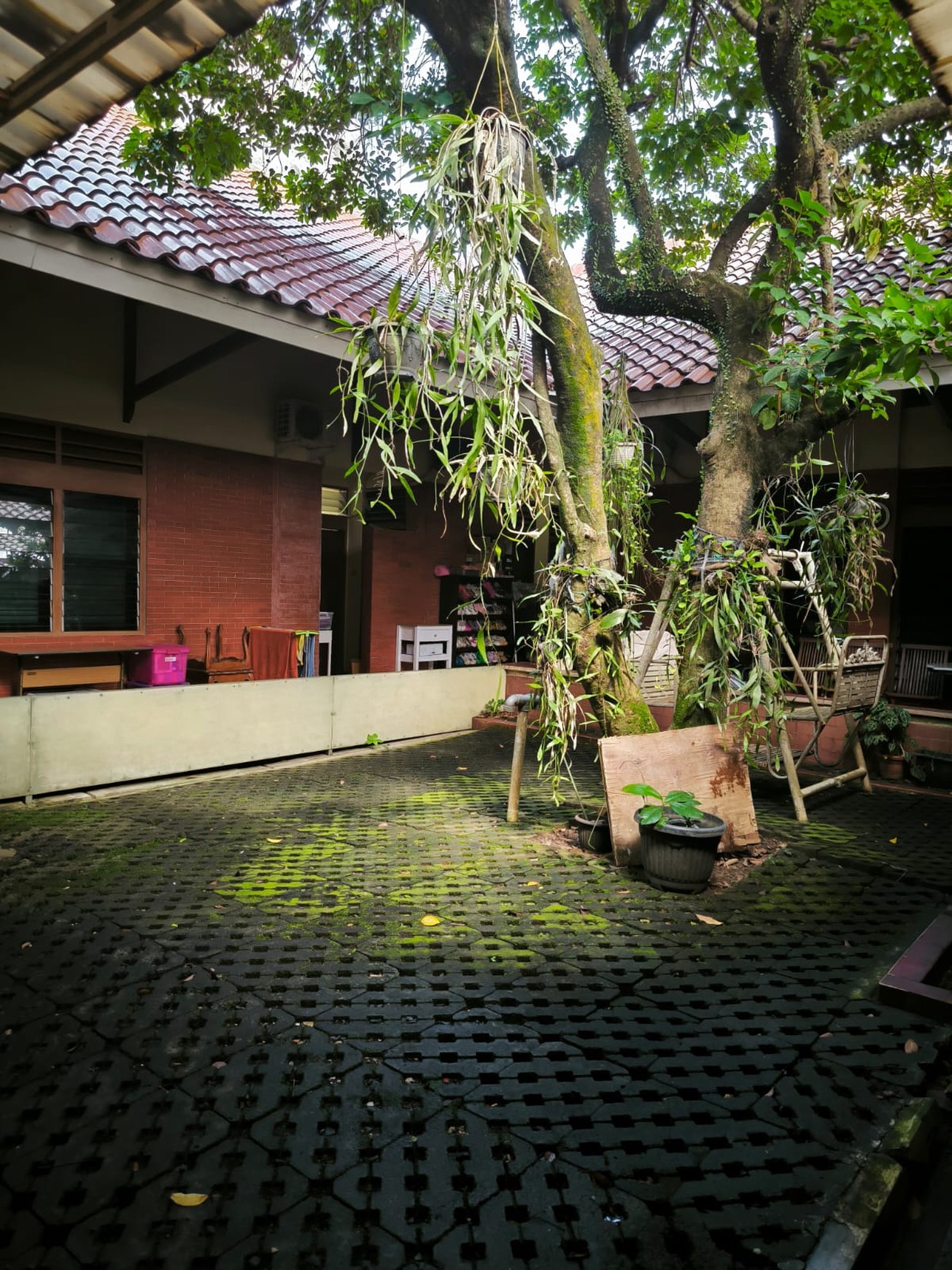 RUMAH DIJUAL JALAN PEJATEN DARMAJAYA JAKARTA SELATAN