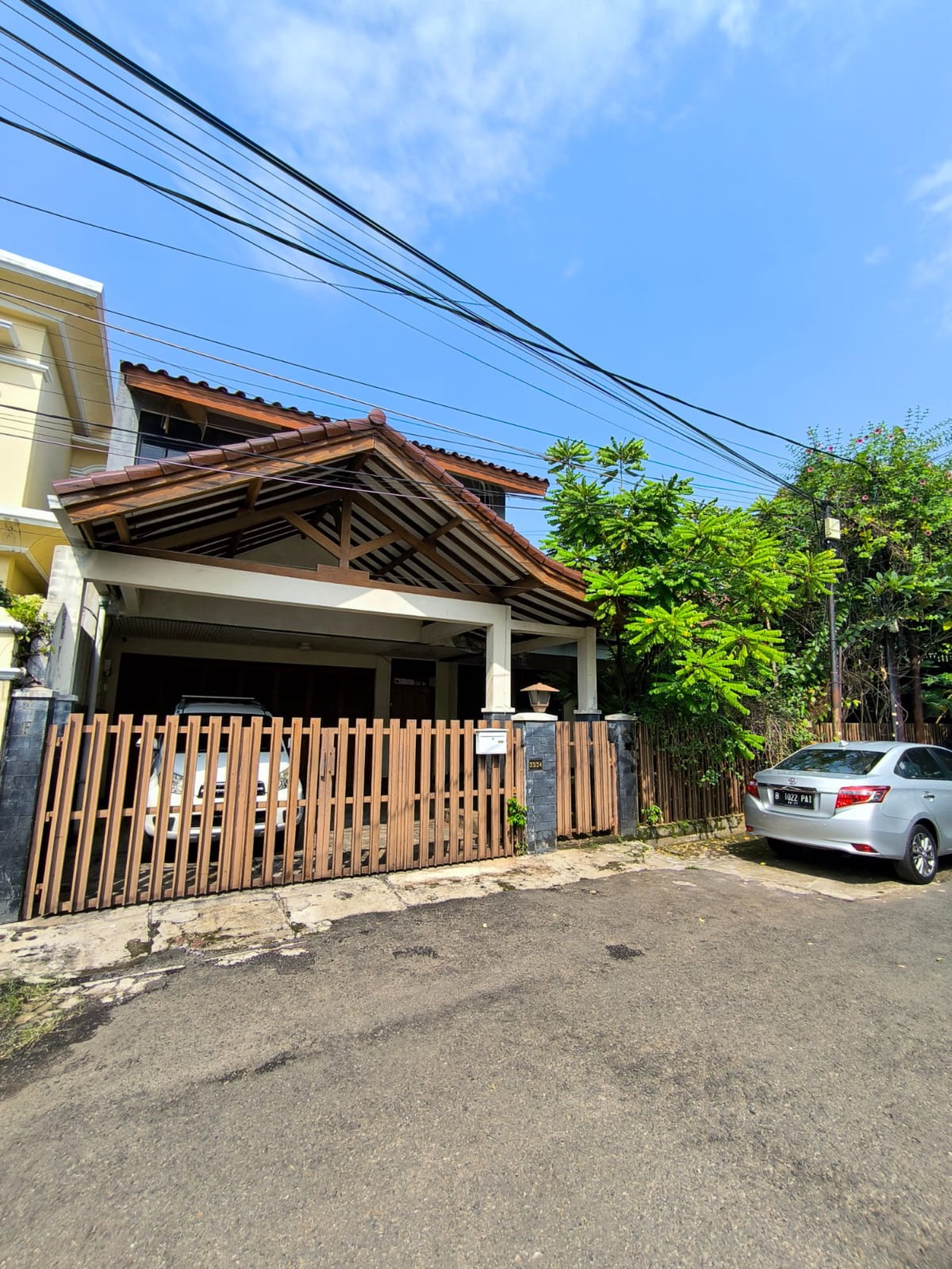 RUMAH DIJUAL JALAN PEJATEN DARMAJAYA JAKARTA SELATAN