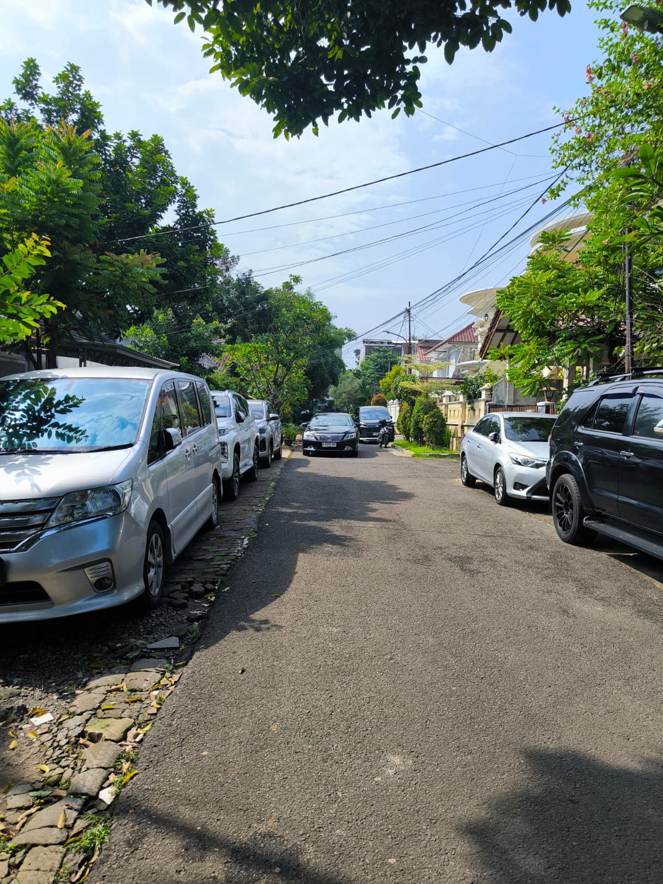 RUMAH DIJUAL JALAN PEJATEN DARMAJAYA JAKARTA SELATAN