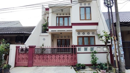 Jarang Ada. Rumah 2 lantai di Griya Loka, BSD