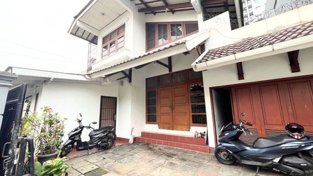 Rumah di Menteng Dalan Tebet Jak-Sel