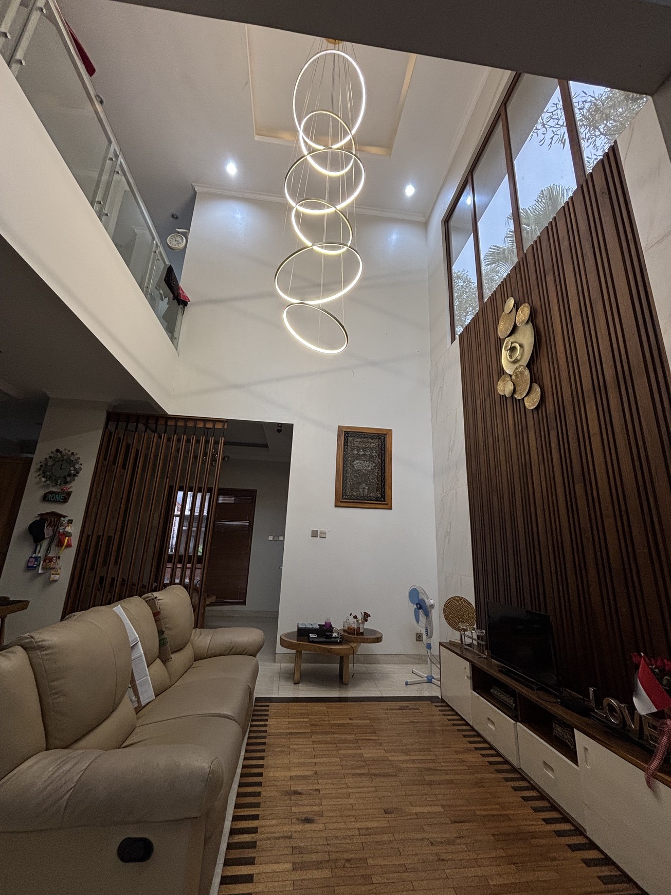 Rumah 2.5 Lantai Hoek Nyaman di CITRA GRAN CIBUBUR