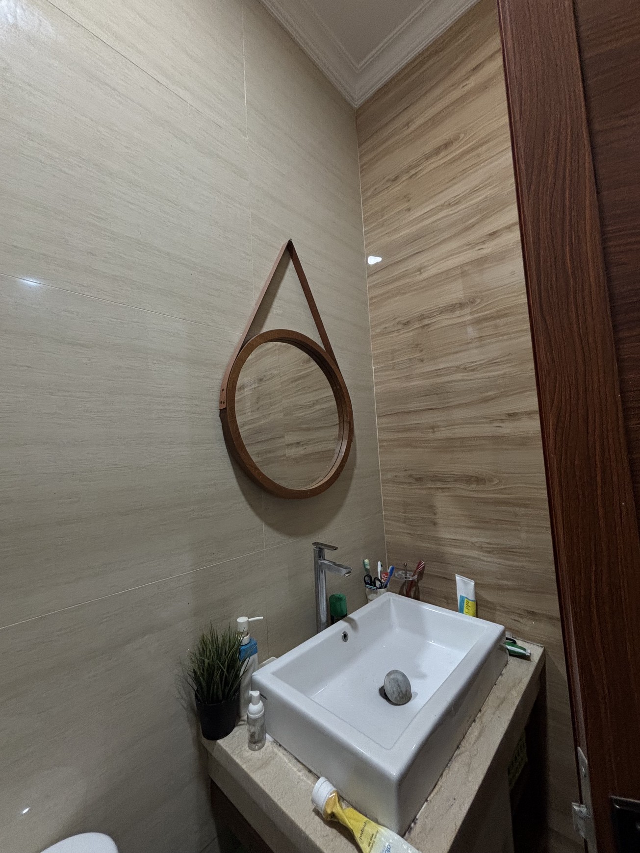 Rumah 2.5 Lantai Hoek Nyaman di CITRA GRAN CIBUBUR