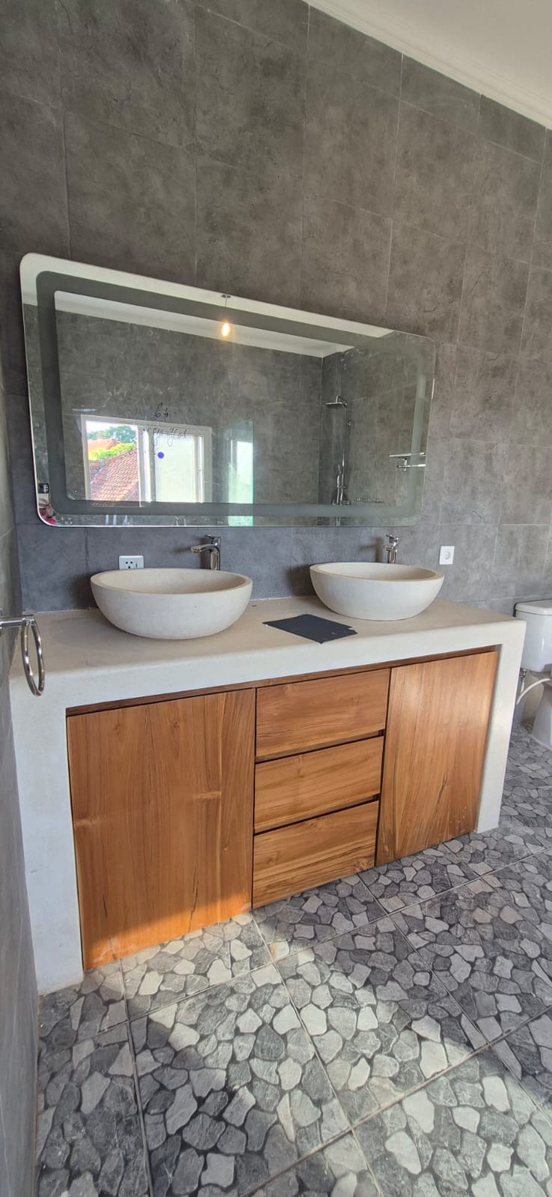 Rumah Hitung Tanah Area Cipete