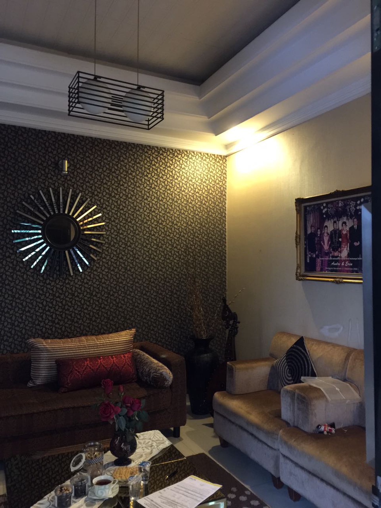 Di sewakan Rumah Mewah,Bagus sekali,halaman luas di Bintaro Jaya Sektor 2