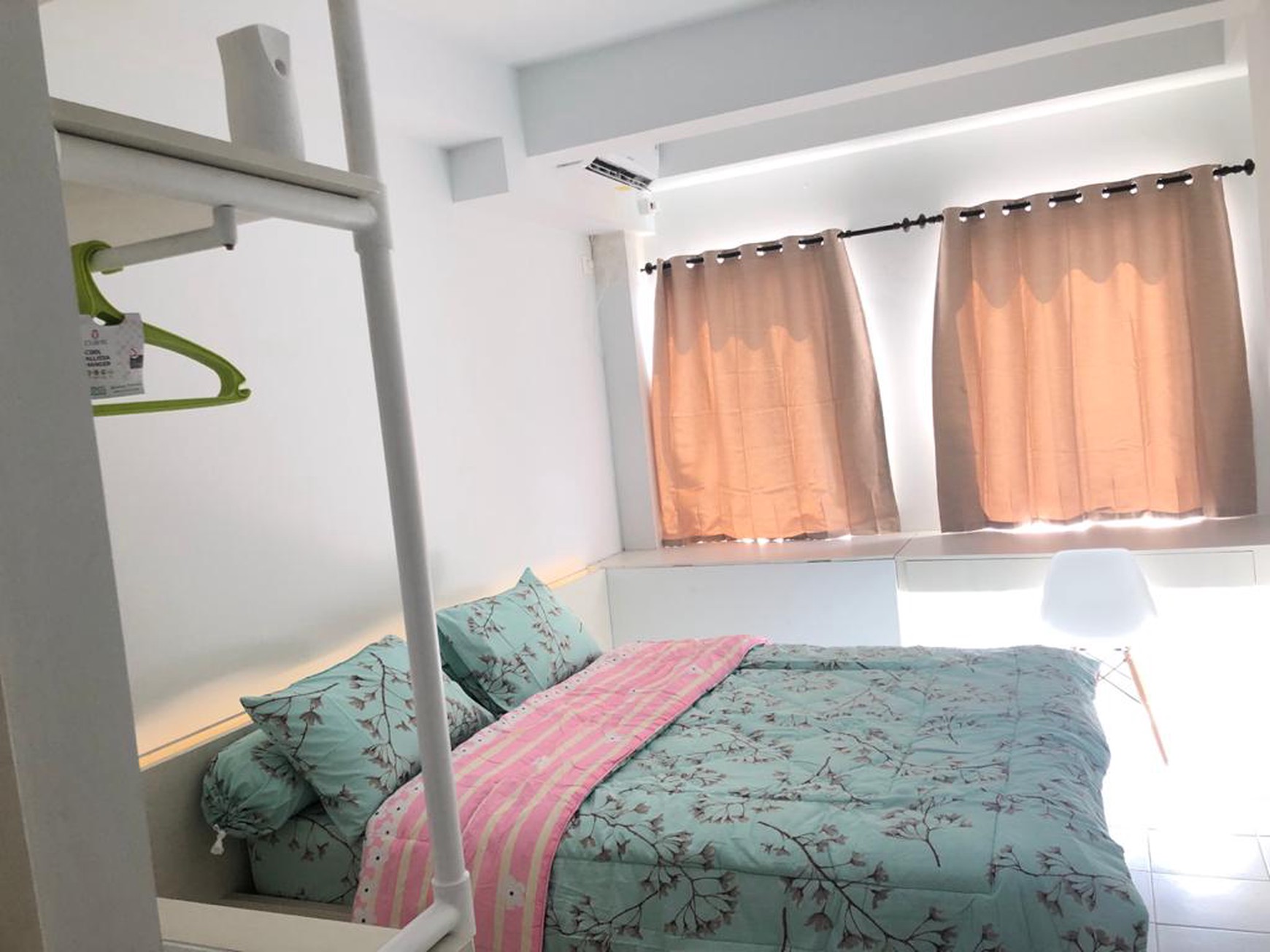 DIJUAL APARTEMEN STUDIO PATRALAND URBANO BEKASI SEBELAH STASIUN KRL BEKASI KOTA