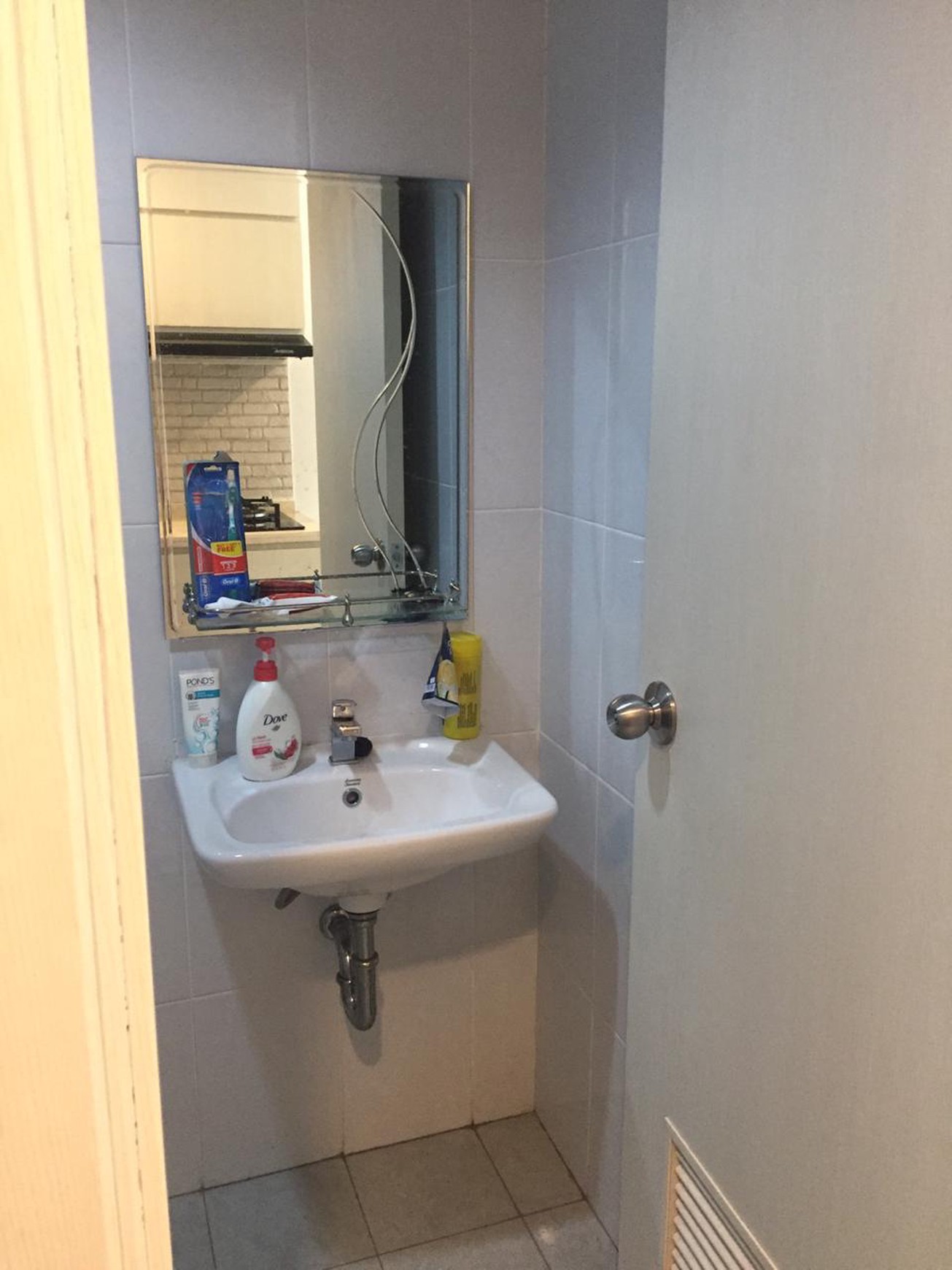 DIJUAL APARTEMEN STUDIO PATRALAND URBANO BEKASI SEBELAH STASIUN KRL BEKASI KOTA