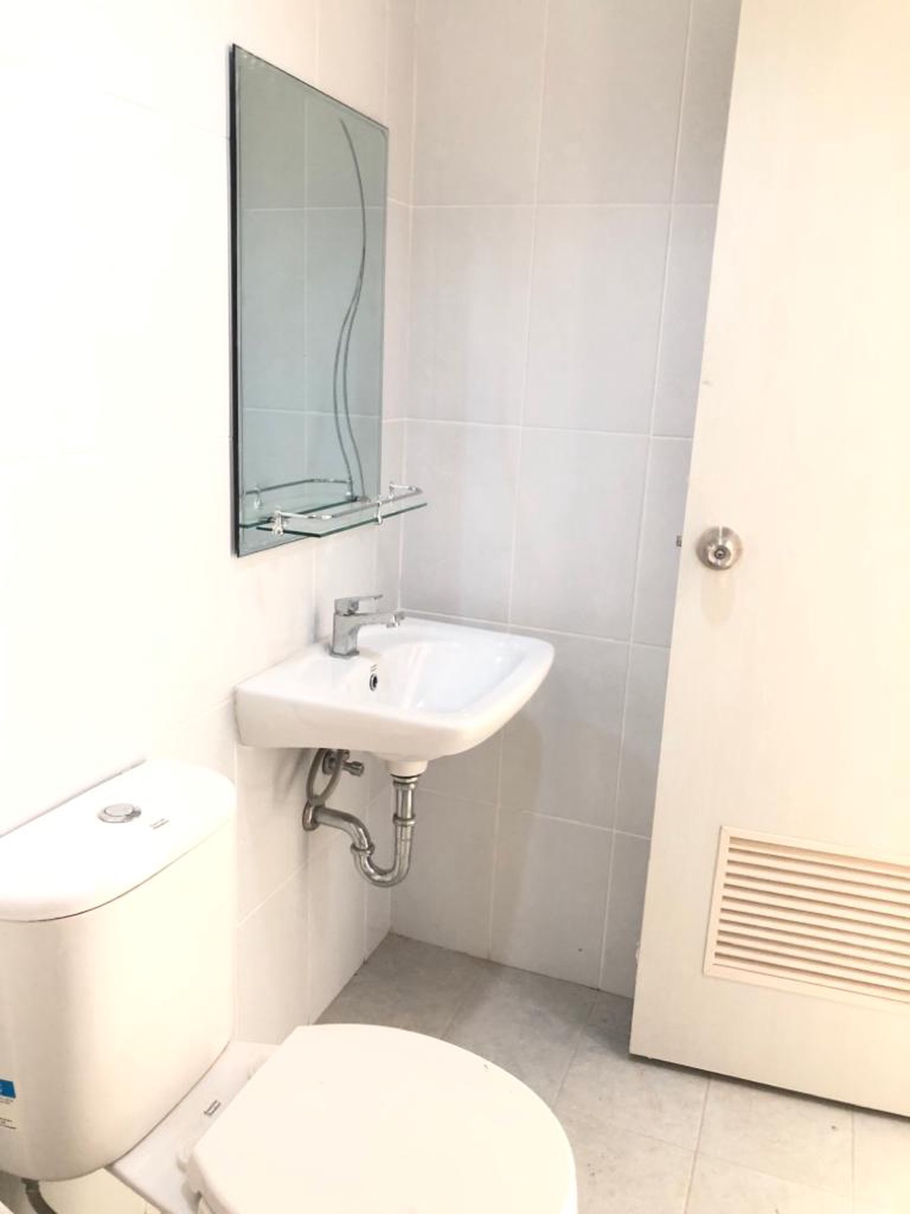 DIJUAL APARTEMEN STUDIO PATRALAND URBANO BEKASI SEBELAH STASIUN KRL BEKASI KOTA